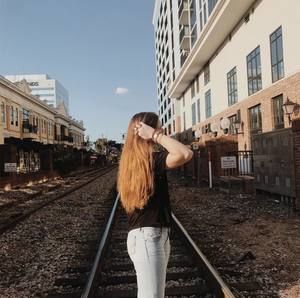 Meet your Posher, Julia